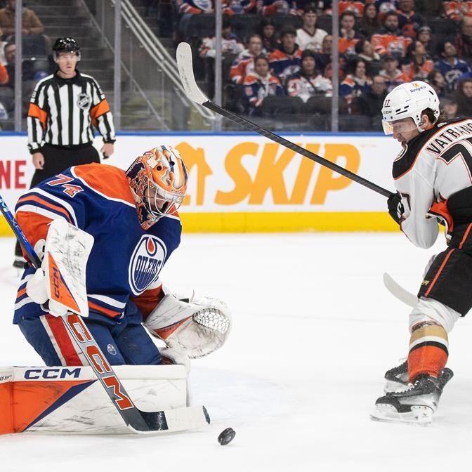 Connor McDavid's five-point night propels Oilers to 8-2 thumping of Ducks